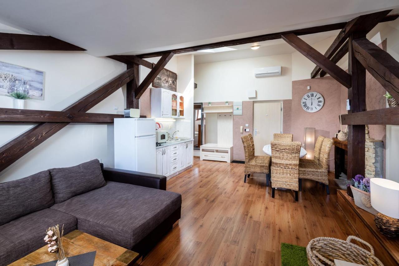 Apartments Sofia Plus Liptovský Mikuláš Dış mekan fotoğraf